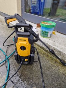 Pressure Washer