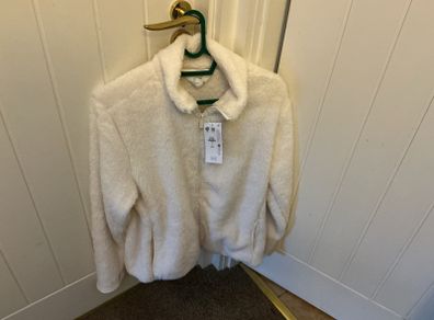 Cream fluffy Jacket BNWT size M