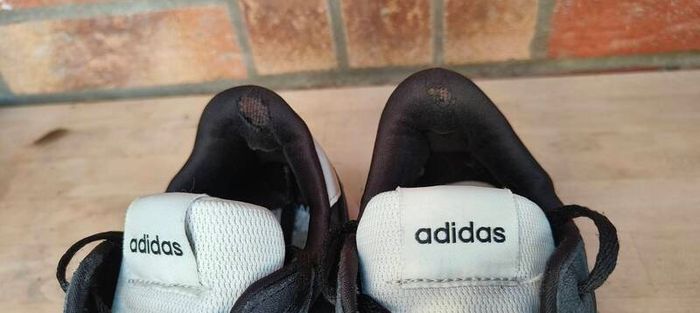 Adidas Run 70s  runners/ trainers. Size 7