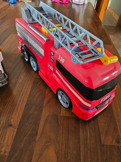 Police car, fire engine & bin truck