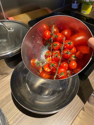 baking tray, rolling pin, mixing bowls, accessories