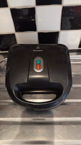 Sandwich toaster