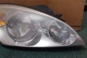 Kia Ceed drivers side headlight