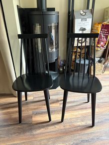 Set of 2 Black Windsor Solid-Wood Dining Chairs