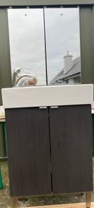 Bathroom vanity unit