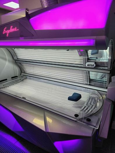 Sunbed Ergoline Affinity 900
