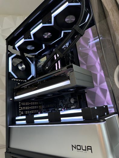 High End Gaming PC | RX 9070 XT 16gb / Ryzen 9800x3d / DDR5