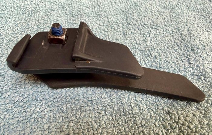MRP chain guide part
