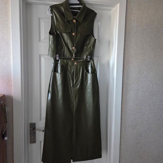 Green Faux leather set, size 10