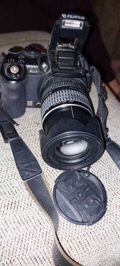 Finepix S9500
