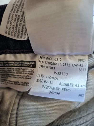 levis 511 Size 32/30 zip fly stone wash Black In excellent condition