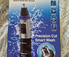 Nose & facial hair trimmer
