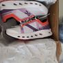 on clouds shoes Image 8