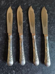Set of 4 Vintage Silver Plated Fish Knives
