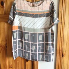 Next Ladies Grey Salmon short sleeve blouse top size 20 includes postage