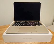 MacBook Air M2 2022, Starlight, 8GB/512GB, 99% Battery