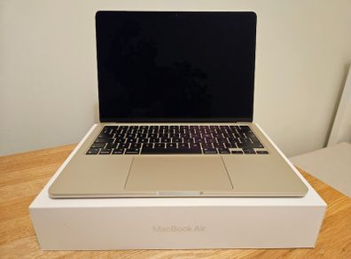MacBook Air M2 2022, Starlight, 8GB/512GB, 99% Battery