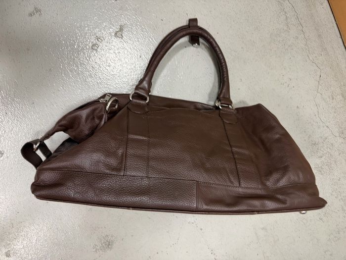 leather bag travel