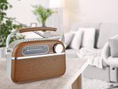 2 Band 'Vintage' Rechargeable Portable Radio USB