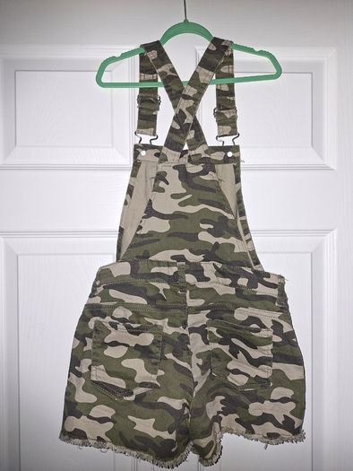 Bundle of denim dungarees, 8-9 yo