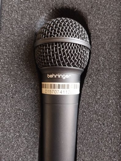 Marshal Amp AS50, with mic leads and stands.