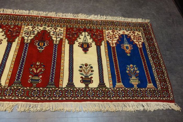 P.ersian Bukhara Rug 2.45 x 0.95 (BUD)