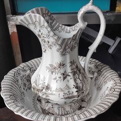 Very early Victorian Jug and Washbowl