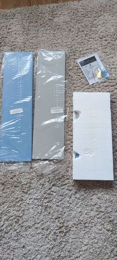 Set of two star shelves, brand NEW from Next
