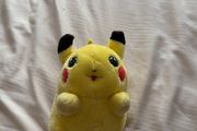 Vintage 1998 Hasbro Pikachu Plush Pokemon Nintendo Original Retro Soft Toy