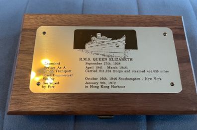 Parker Pen (75) RMS Queen Elizabeth Shipwreck