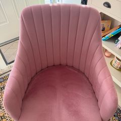 Pink Velvet Swivel Chair