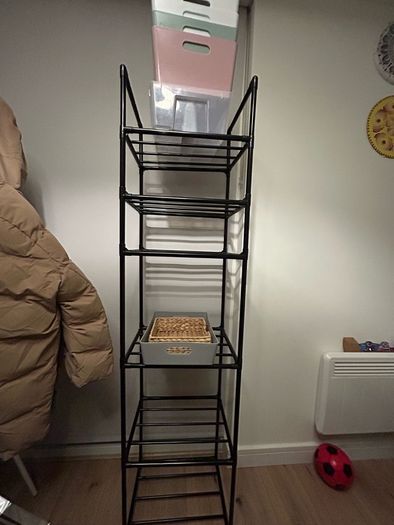 shelving unit
