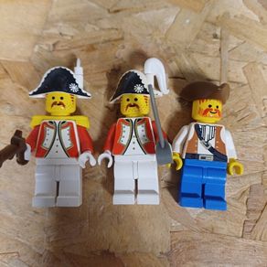 rare vintage pirate figures