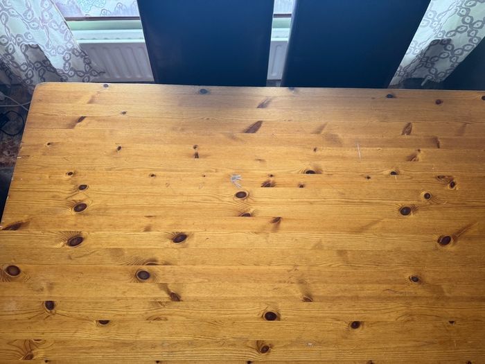 Kitchen table
