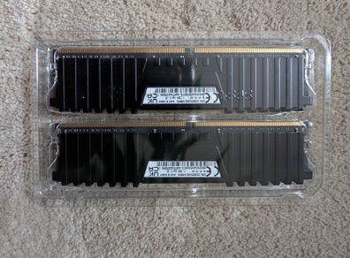 Corsair vengeance (2x16gb) DDR4 RAM 32Gb