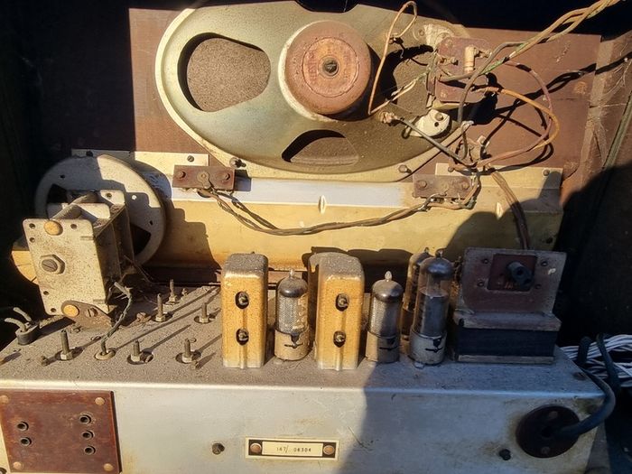 Vintage Bush AC34 valve radio receiver
