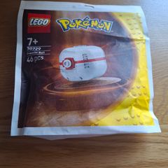 Lego Pokemon Premier Ball 30729