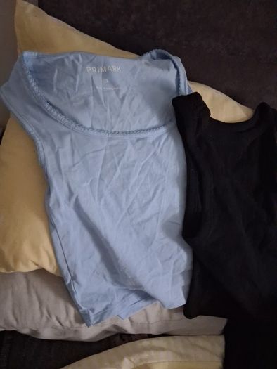 2 free tops size small