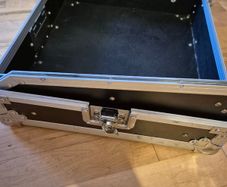Nice clean Flight case for mixer