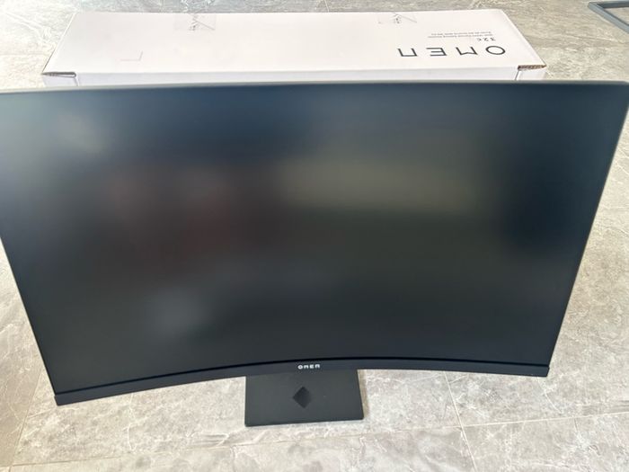 Monitor - HP OMEN 31.5 inch QHD 165Hz Curved Monitor