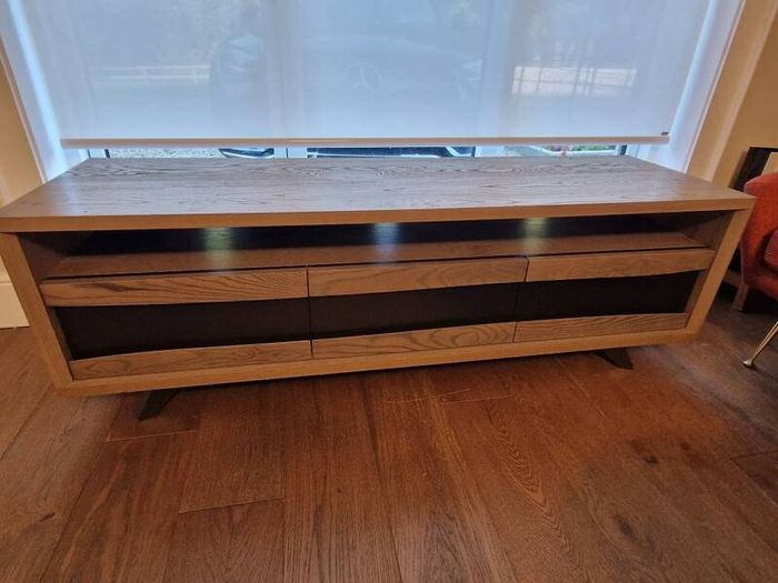TV Unit