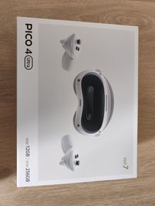 Pico 4 Ultra VR Headset