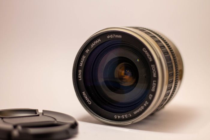 Canon EF 24-85mm f/3.5-4.5 USM