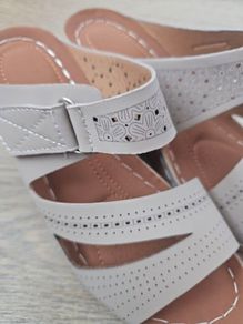 Wedges size 4 Brand New