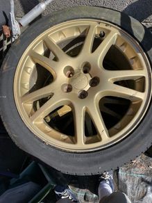 Subaru Impreza new age 17" wheels gold