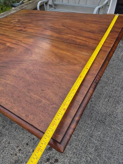 19Th Century Georgian Mahogany Dining Table