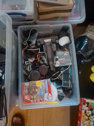 Mix of cable