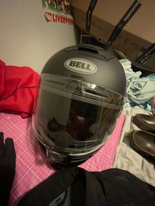 bell motorcycle helmet