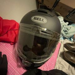 bell motorcycle helmet