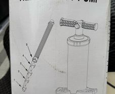 Hand pump